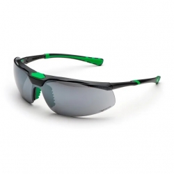 Óculo Lentes Em Poliéster Fumado UV - 1  Unidade - UNIVET (0301016) Óculo Lentes Em Poliéster Fumado UV - 1  Unidade - UNIVET (0301016)