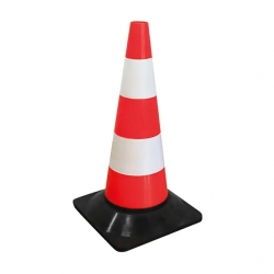 Cone Sinalização Em Polietileno 50 cm - 1  Unidade - FIELD (1101002) Cone Sinalização Em Polietileno 50 cm - 1  Unidade - FIELD (1101002)